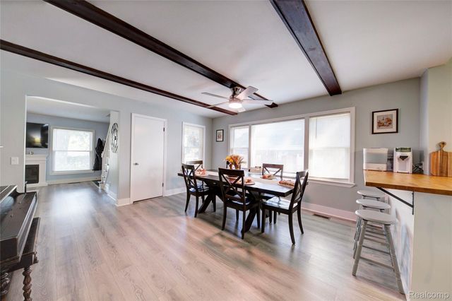 1018 E. 12 Mile Rd, Royal Oak, MI 48073