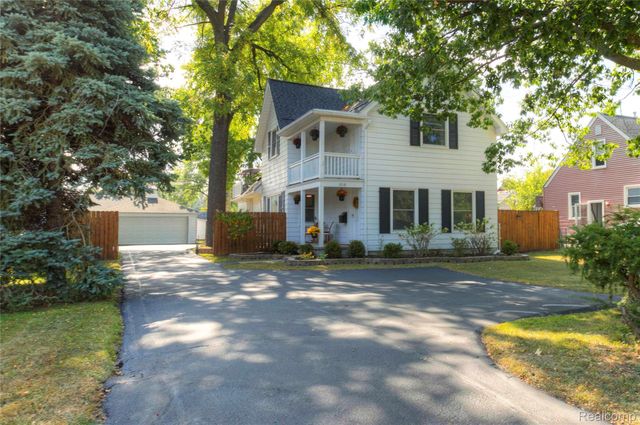 1018 E. 12 Mile Rd, Royal Oak, MI 48073