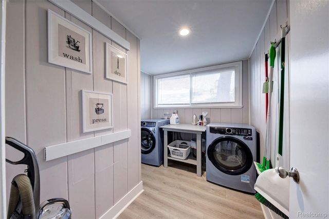 1018 E. 12 Mile Rd, Royal Oak, MI 48073