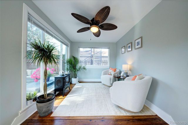 1018 E. 12 Mile Rd, Royal Oak, MI 48073