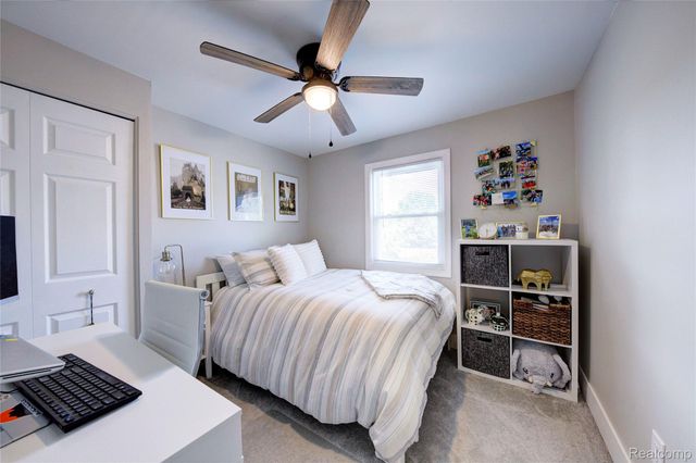 1018 E. 12 Mile Rd, Royal Oak, MI 48073