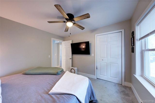 1018 E. 12 Mile Rd, Royal Oak, MI 48073