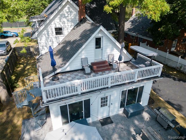 1018 E. 12 Mile Rd, Royal Oak, MI 48073