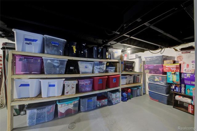 1018 E. 12 Mile Rd, Royal Oak, MI 48073