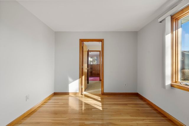 9 Whitsbourgh St, Taunton, MA 02780