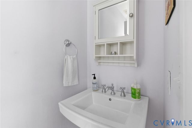 13111 Powderham Ln, Midlothian, VA 23113