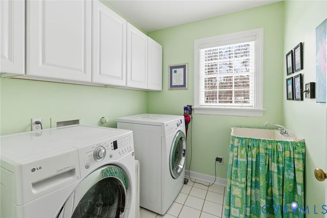 13111 Powderham Ln, Midlothian, VA 23113