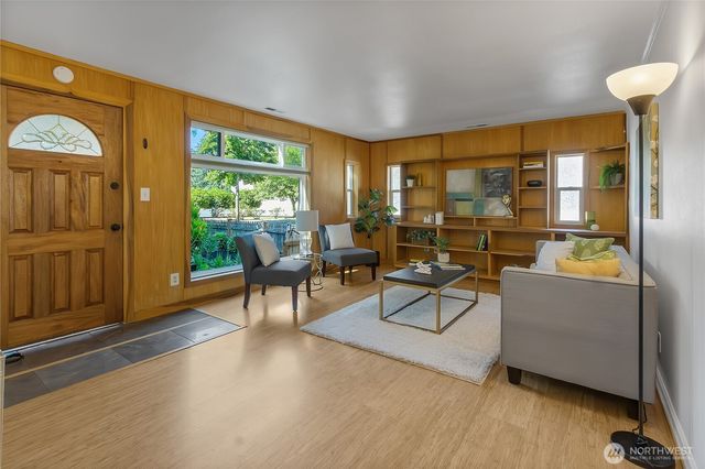 616 North Street SE, Tumwater, WA 98501