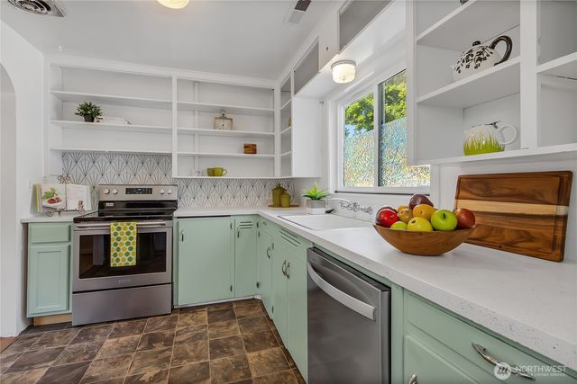 616 North Street SE, Tumwater, WA 98501