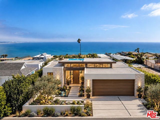 18414 Wakecrest Drive, Malibu, CA 90265