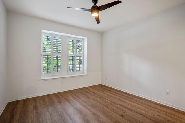 134 Plum Crest Circle, The Woodlands, TX 77382