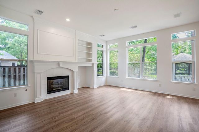 134 Plum Crest Circle, The Woodlands, TX 77382