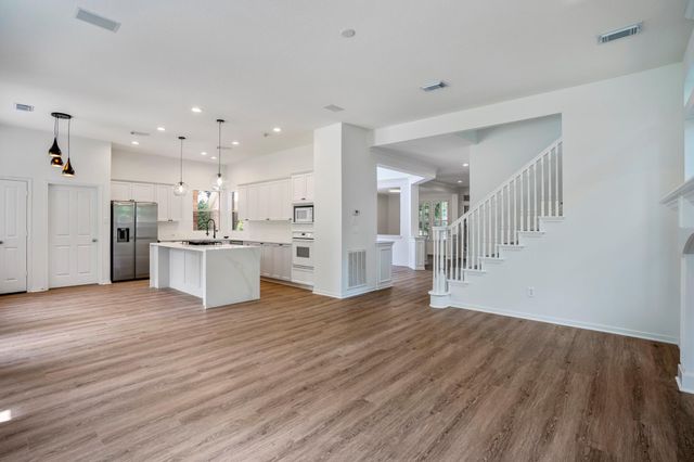 134 Plum Crest Circle, The Woodlands, TX 77382