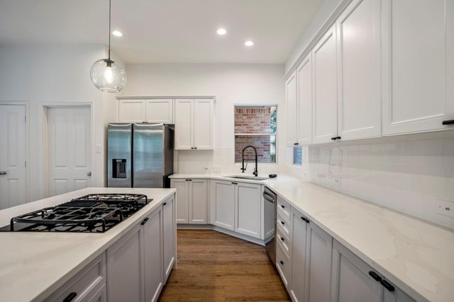 134 Plum Crest Circle, The Woodlands, TX 77382