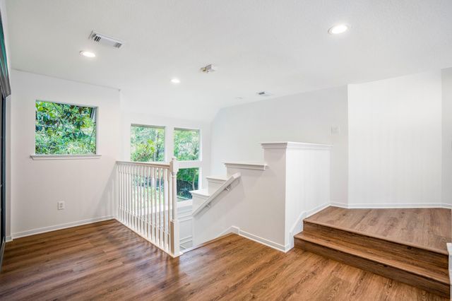 134 Plum Crest Circle, The Woodlands, TX 77382