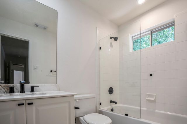 134 Plum Crest Circle, The Woodlands, TX 77382