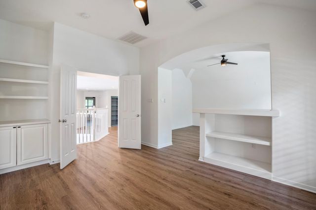 134 Plum Crest Circle, The Woodlands, TX 77382