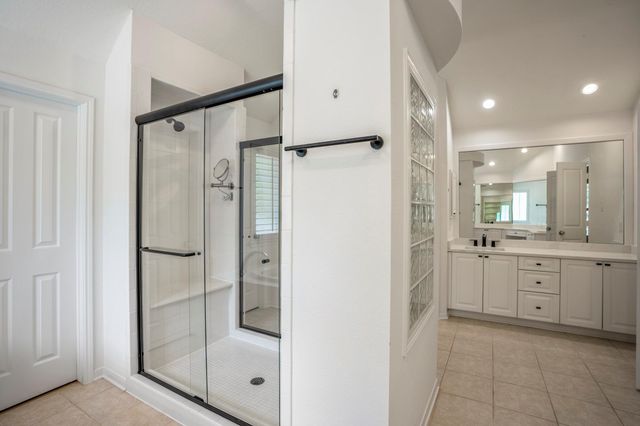 134 Plum Crest Circle, The Woodlands, TX 77382