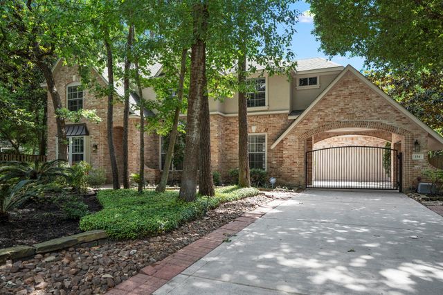 134 Plum Crest Circle, The Woodlands, TX 77382