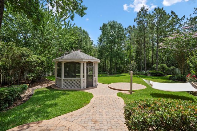 134 Plum Crest Circle, The Woodlands, TX 77382