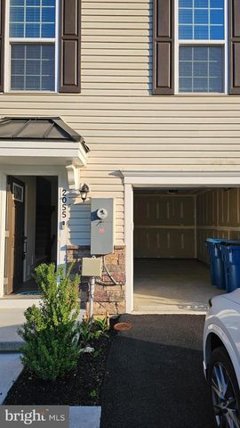 2055 RIVERS DR, Newark, DE 19702