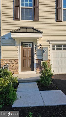 2055 RIVERS DR, Newark, DE 19702