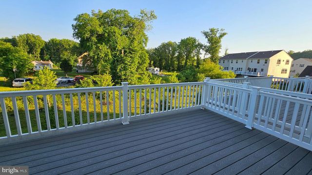 2055 RIVERS DR, Newark, DE 19702