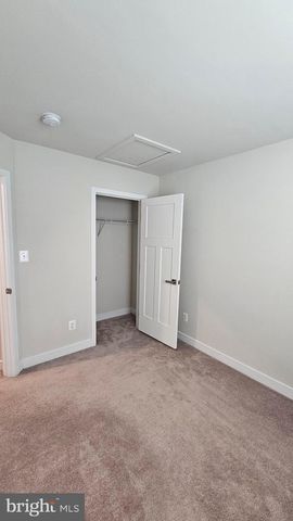 2055 RIVERS DR, Newark, DE 19702