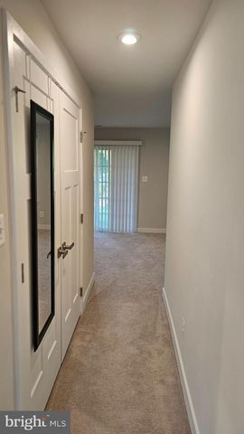 2055 RIVERS DR, Newark, DE 19702