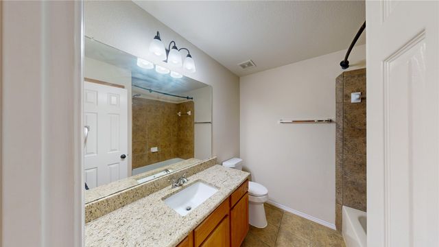 608 Vanilla Court, Desoto, TX 75115