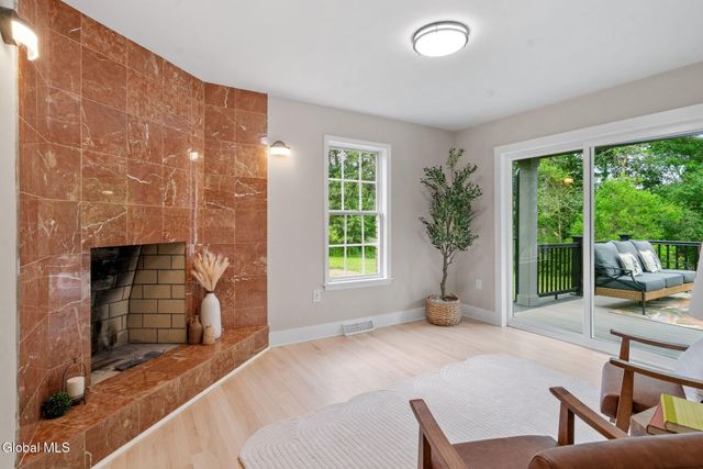 713 Riverview Road, Rexford, NY 12148