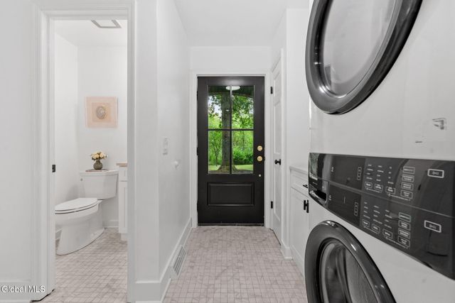 713 Riverview Road, Rexford, NY 12148