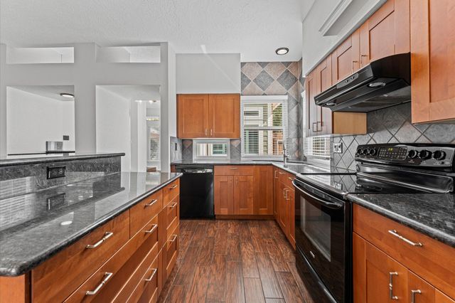 5423 Maple Square Drive, Houston, TX 77339