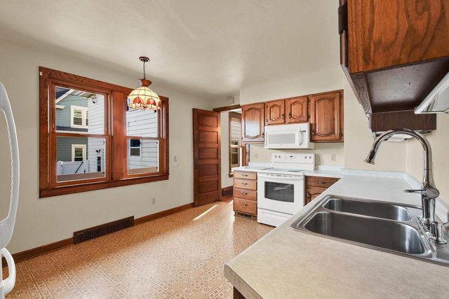 426 Park AVENUE, Sheboygan, WI 53081