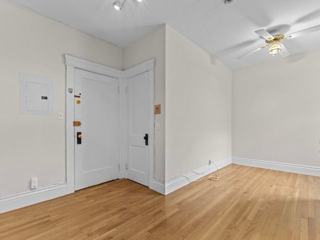 35 Queensberry 22, Boston, MA 02215