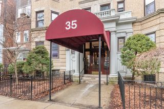 35 Queensberry 22, Boston, MA 02215