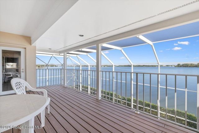 2 Sea Horse Lane, Vero Beach, FL 32960