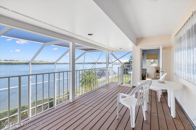 2 Sea Horse Lane, Vero Beach, FL 32960