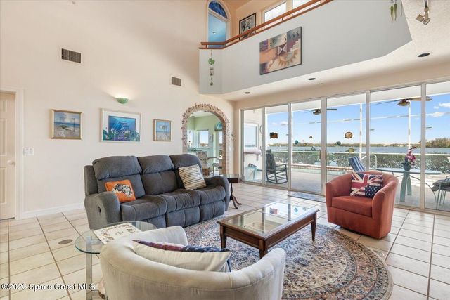 2 Sea Horse Lane, Vero Beach, FL 32960