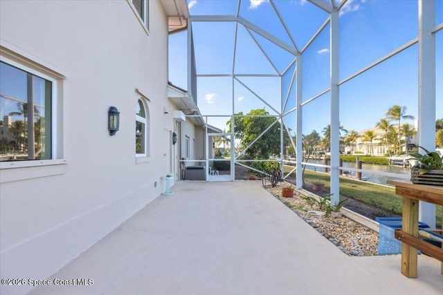 2 Sea Horse Lane, Vero Beach, FL 32960
