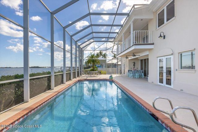 2 Sea Horse Lane, Vero Beach, FL 32960