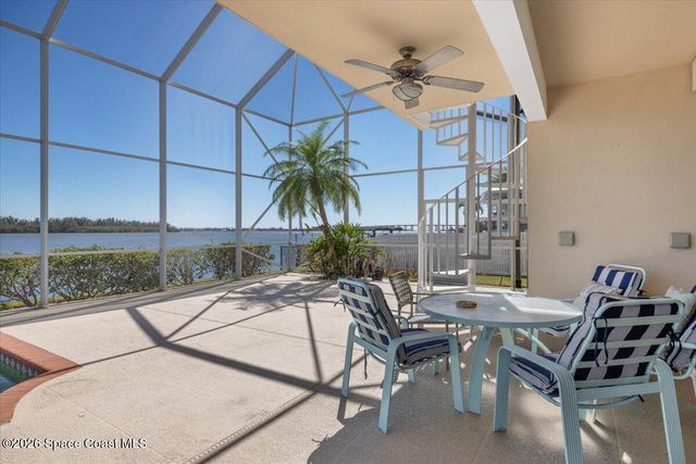 2 Sea Horse Lane, Vero Beach, FL 32960