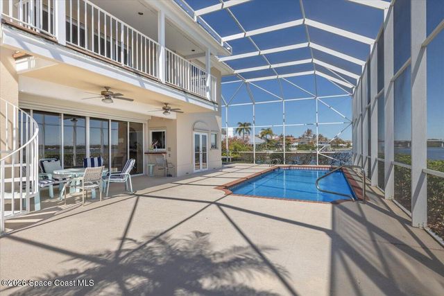 2 Sea Horse Lane, Vero Beach, FL 32960