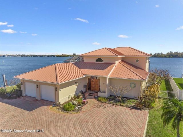 2 Sea Horse Lane, Vero Beach, FL 32960