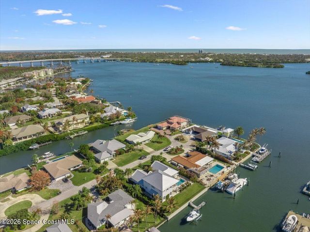 2 Sea Horse Lane, Vero Beach, FL 32960