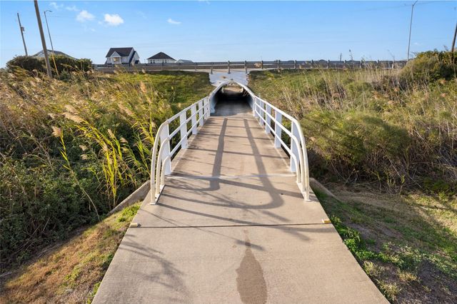 26003 Bay Breeze Drive, Galveston, TX 77554