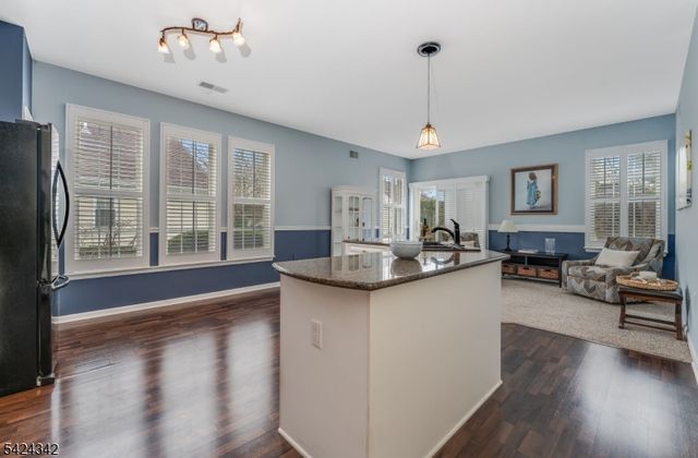 11 Stafford Ln, White Twp., NJ 07823