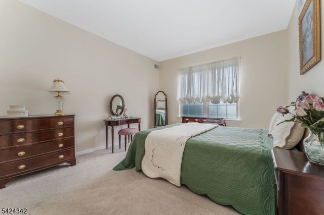 11 Stafford Ln, White Twp., NJ 07823