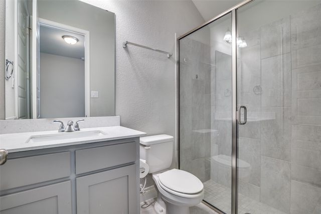 807 Knoxbridge Road, Forney, TX 75126