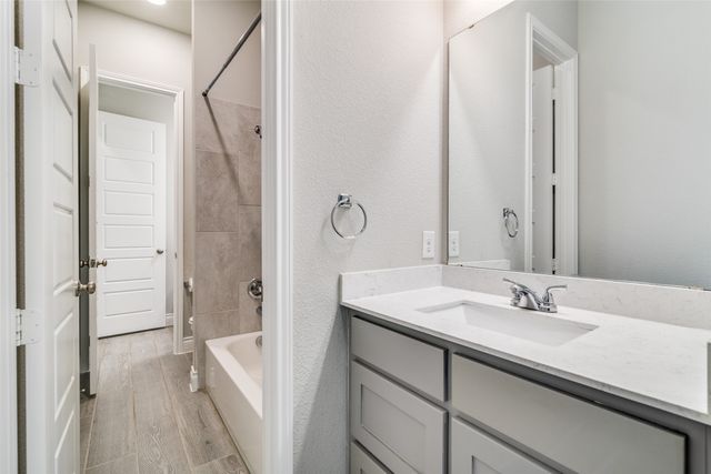 807 Knoxbridge Road, Forney, TX 75126